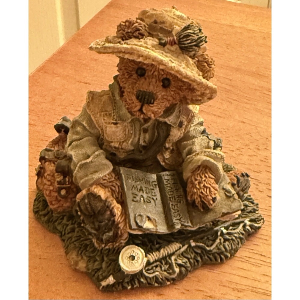 Boyds Bears  Otis  The Fisherman Figure Style # 2249-06  1994 Vintage